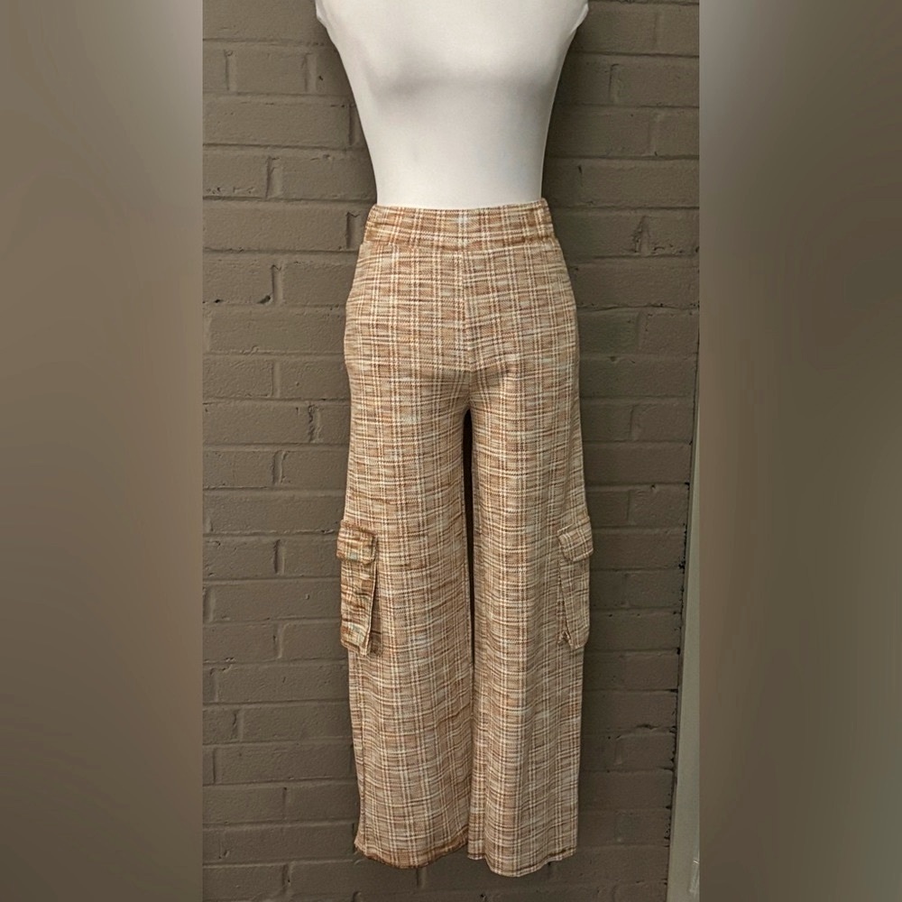 Urban Outfitters plaid crop pants  S